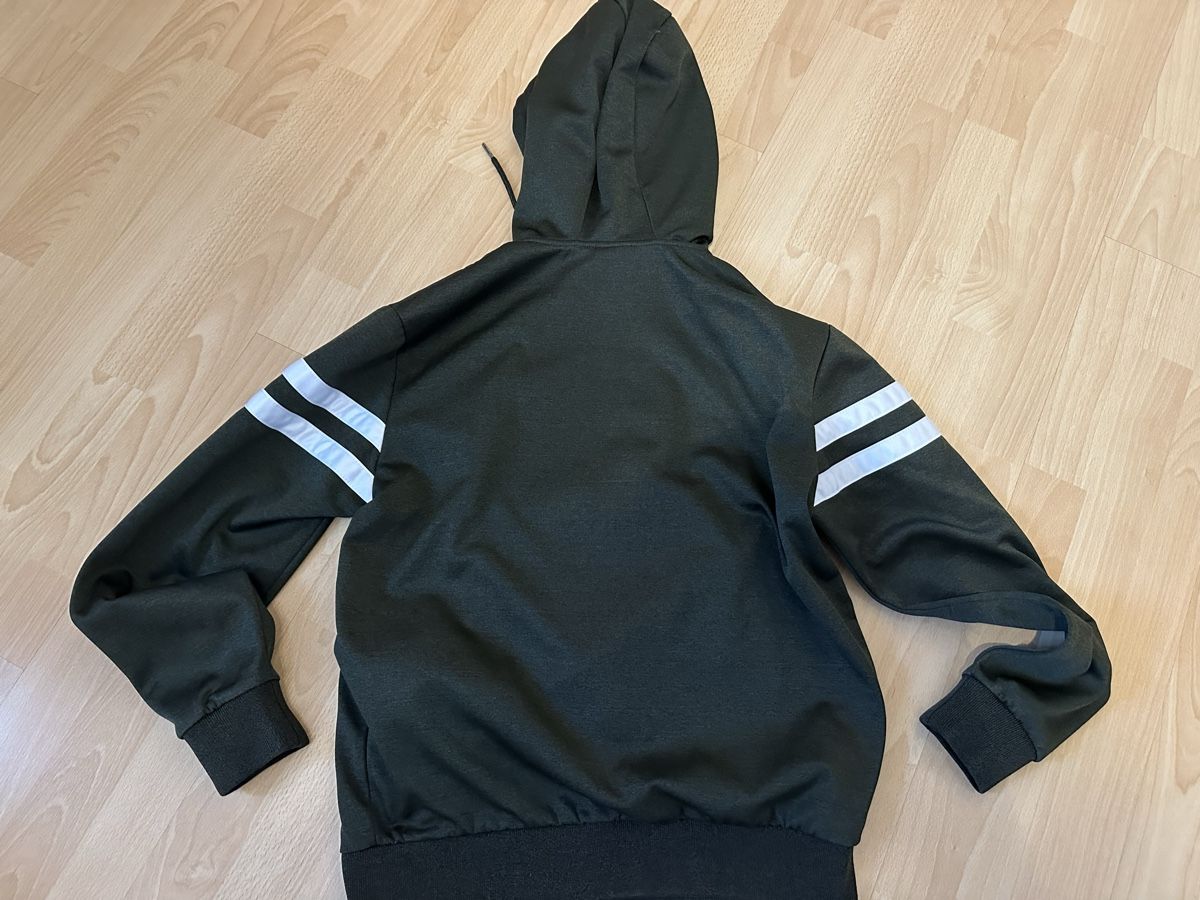 Maglioni & Felpe: Elesse Jacke/Pullover – Nuovo (secondo la descrizione) da Chur venduto da Sim7000 7