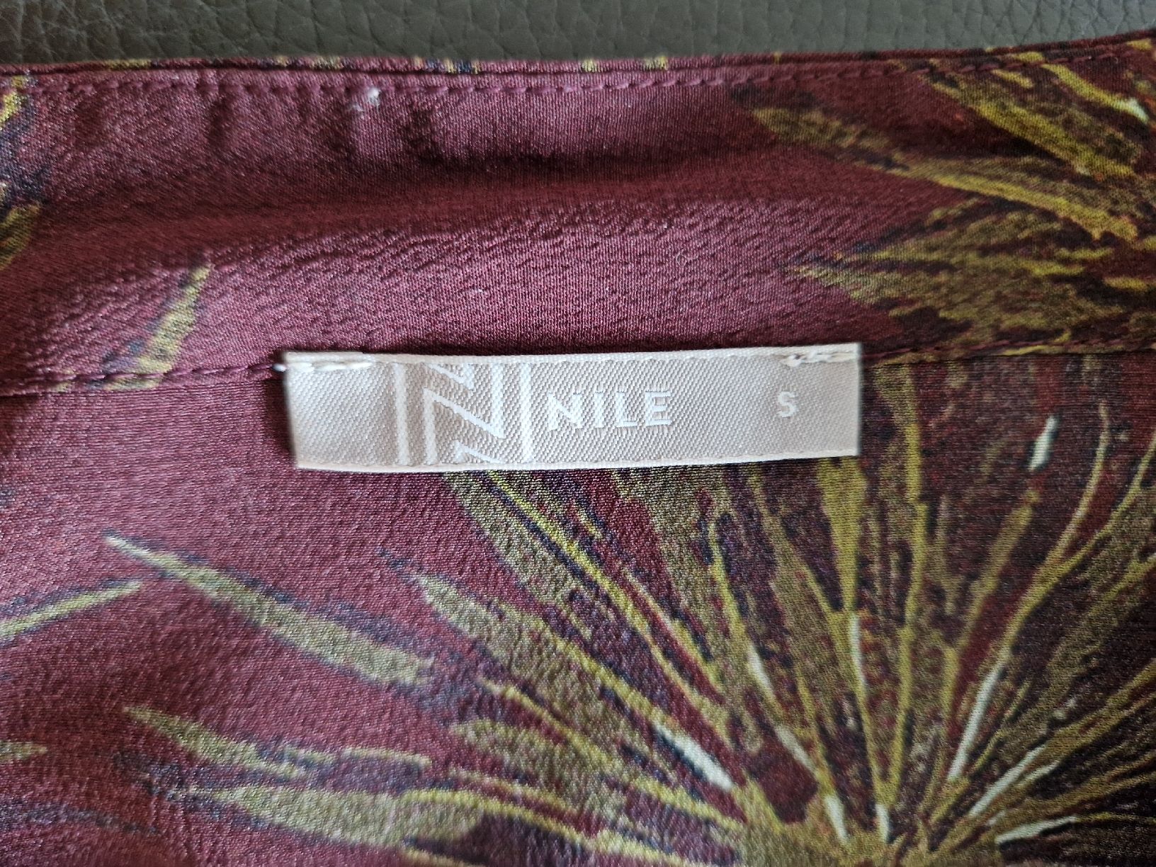 Nile Camicette: Schöne Seidenbluse von Nile – Nuovo (secondo la descrizione) da Kloten venduto da somsing 4