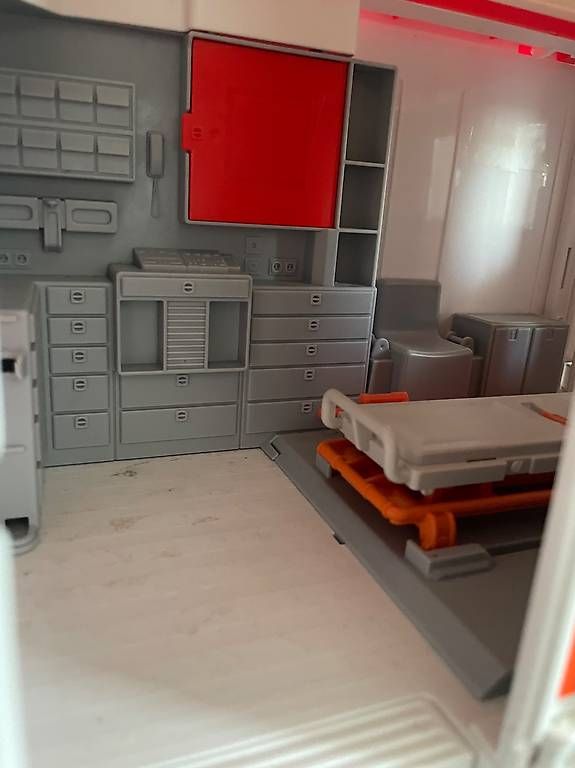Bruder Voitures modèles: Bruder Ambulanz – D'occasion à Muri b. Bern par dindlerothler 2