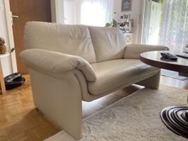 Elegantes 2-Sitzer Sofa beige – 160 cm