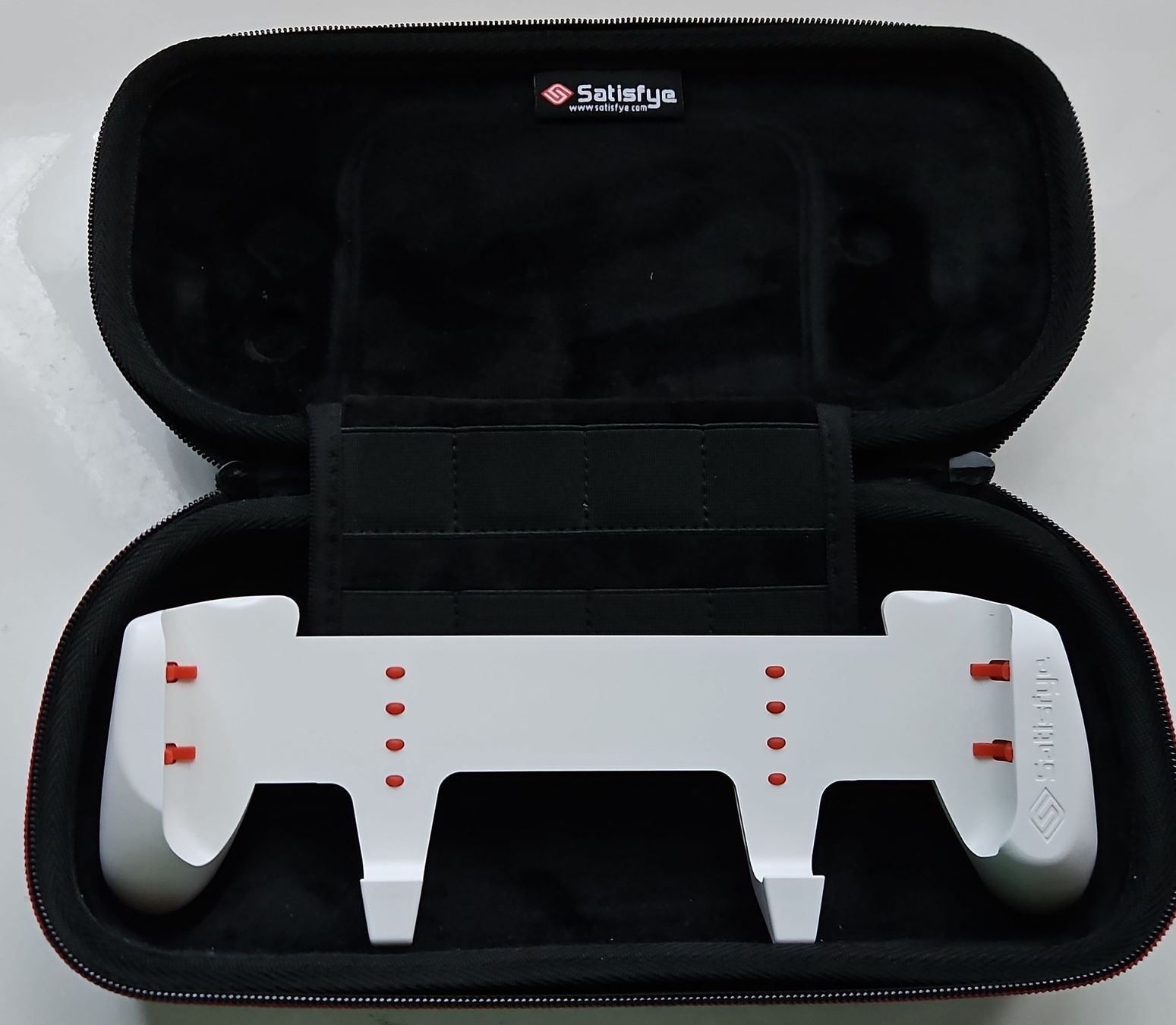 Borse: Satisfye Nintendo Switch Grip mit Tasche gebraucht – Usato da Sutz venduto da justinundfriends