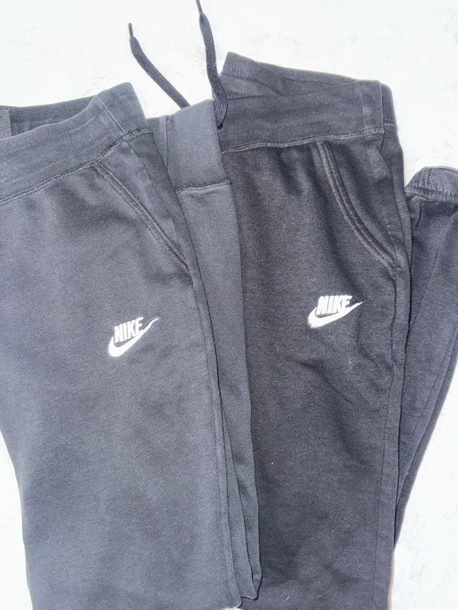 Nike Lotti di vestiti: Damen Nike Trainerhose XS  – Usato da Wetzikon ZH venduto da shey7 1