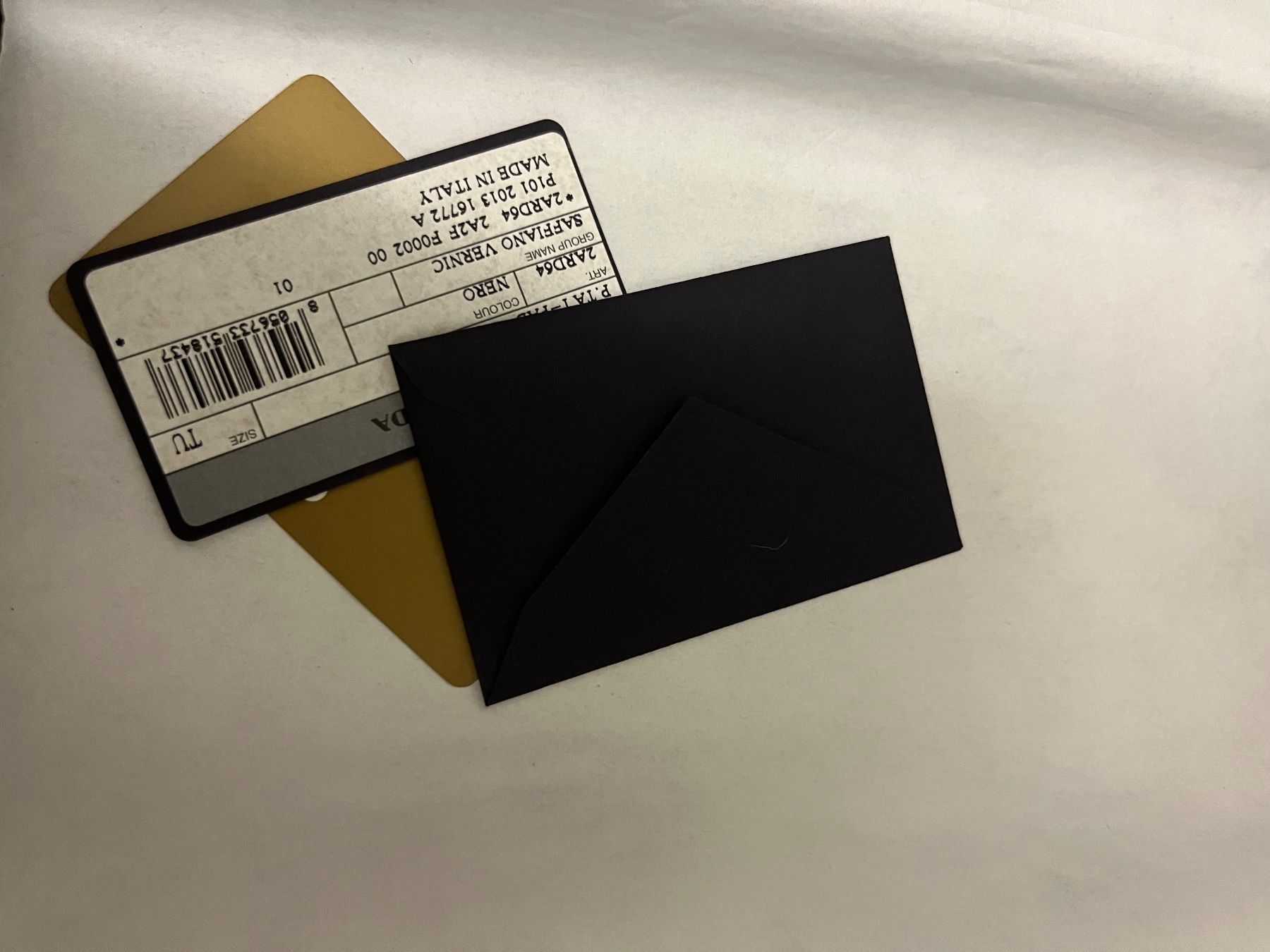 Prada Altro in  Abbigliamento & Accessori: Prada Pouch NERO SAFFIANO VERNIC Pouch neuwertig – Nuovo e nell'imballaggio originale da Zürich venduto da bet_m5kn 4