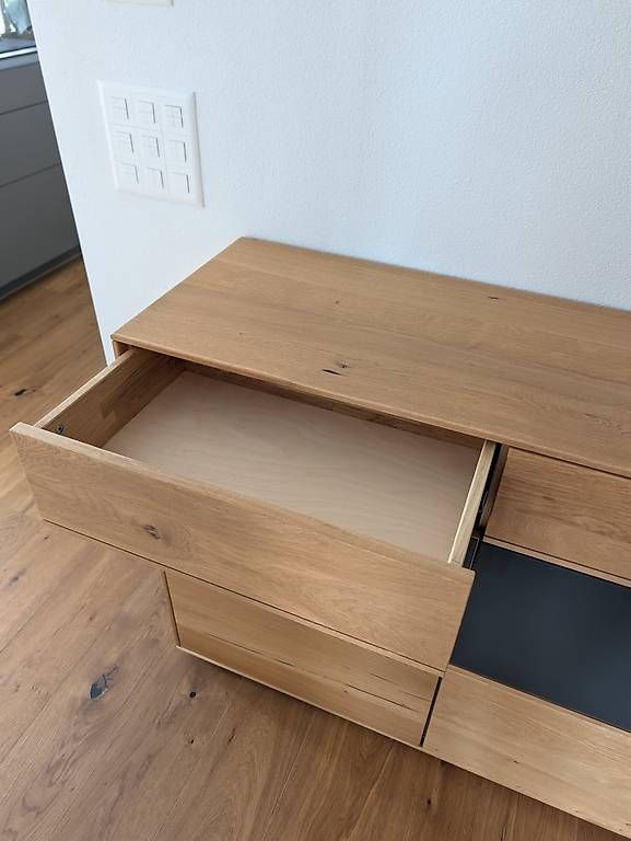 Cassettiere: Sideboard Massivholz Eiche aus Möbel Pfister – Usato da Sursee venduto da bene89 2