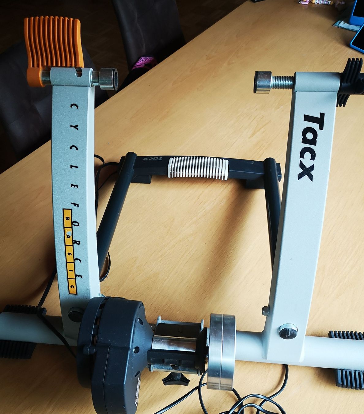 Tacx Hometrainer: Tacx Cycleforce Basic Fahrradtrainer für Indoor-Training – Usato da Grasswil venduto da tobias9891