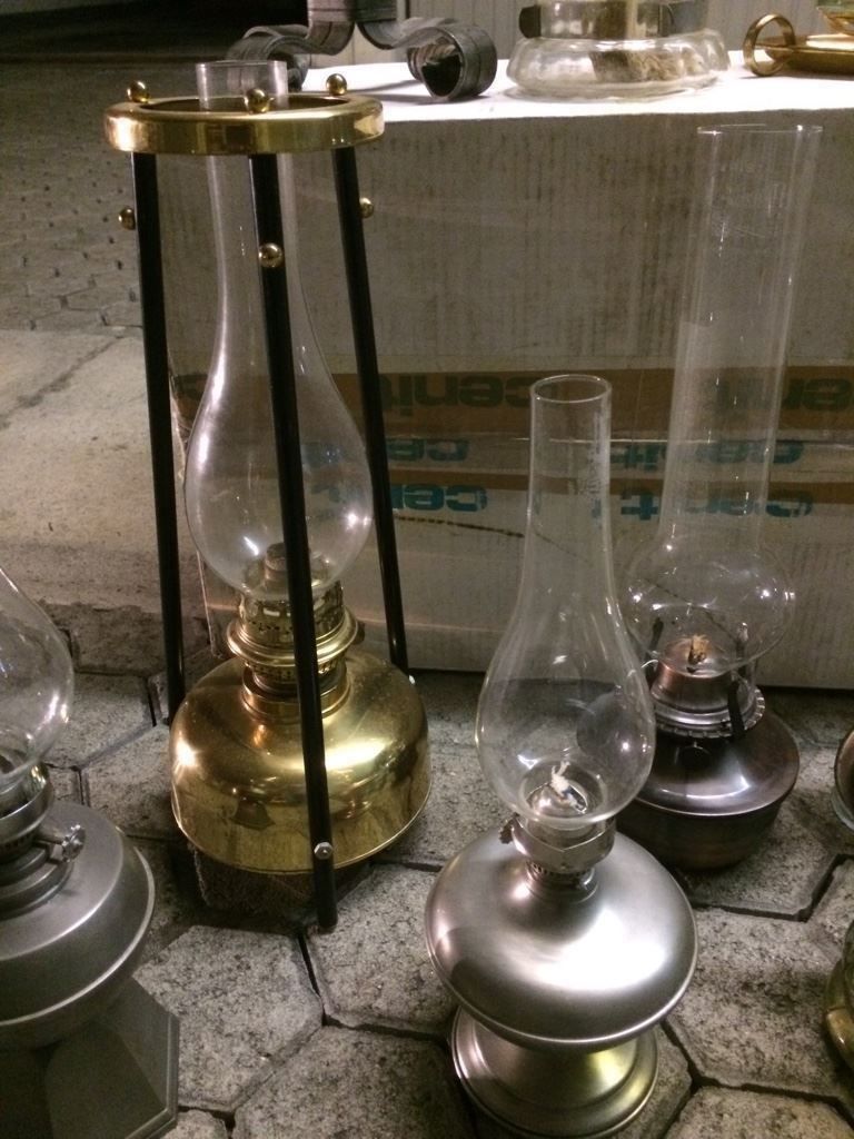 Lampen: Petrollampen / Petroliumlampen Sammlung – Gebraucht aus Volketswil von Ahot 7