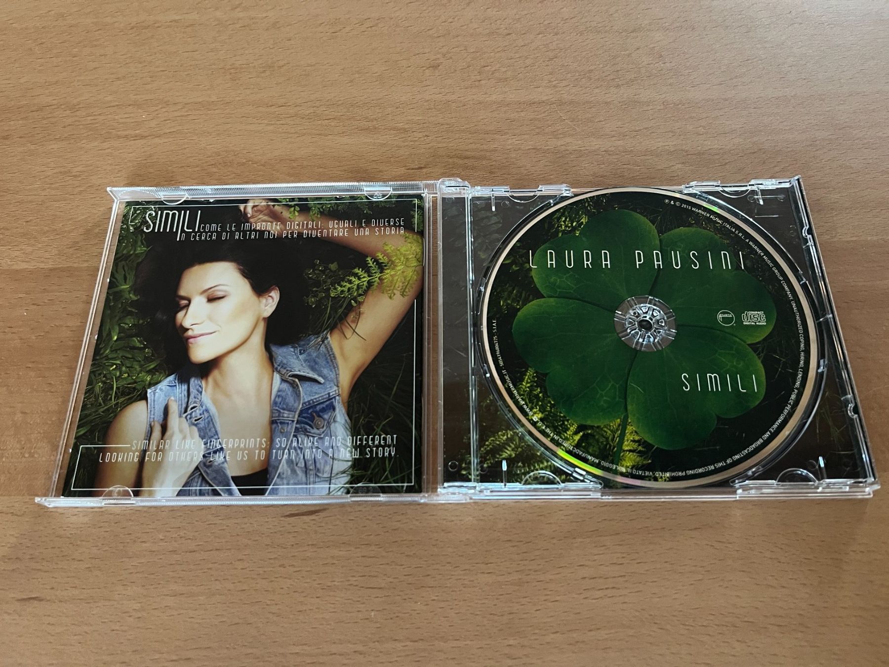 CD: Laura Pausini - Simili – Usato da Bätterkinden venduto da emmentaler2008 1