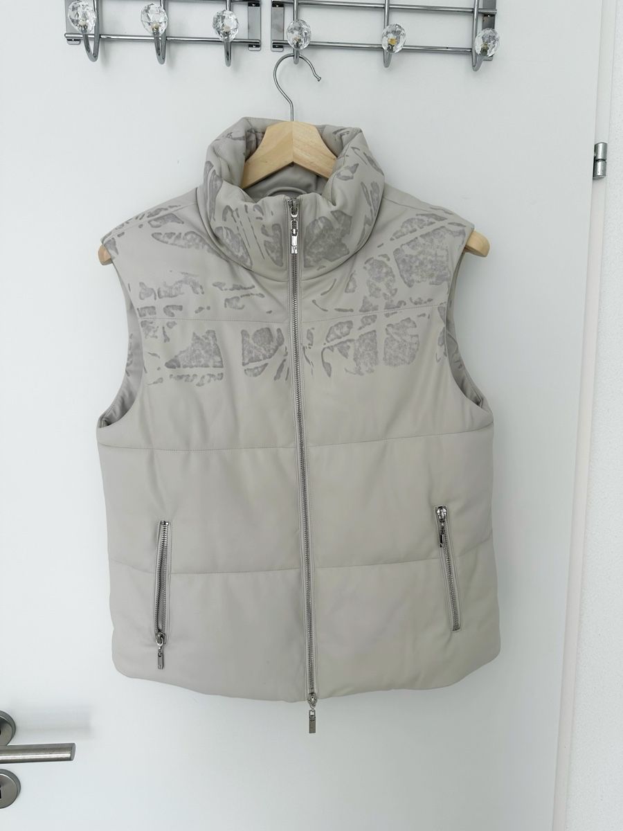 Monari Gilets: Weste Monari beige Grösse 36 – D'occasion à Eglisau par Brewster1