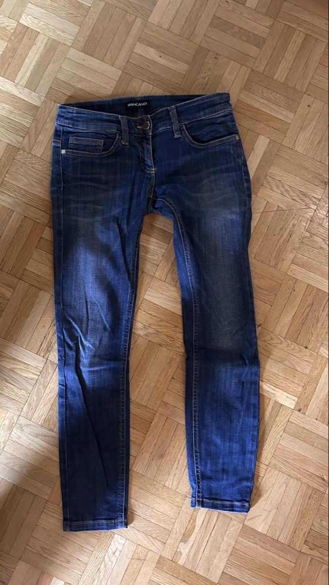 Jeans: Skinny low waisted jeans – Nuovo (secondo la descrizione) da Glattbrugg venduto da Lara_G06 1