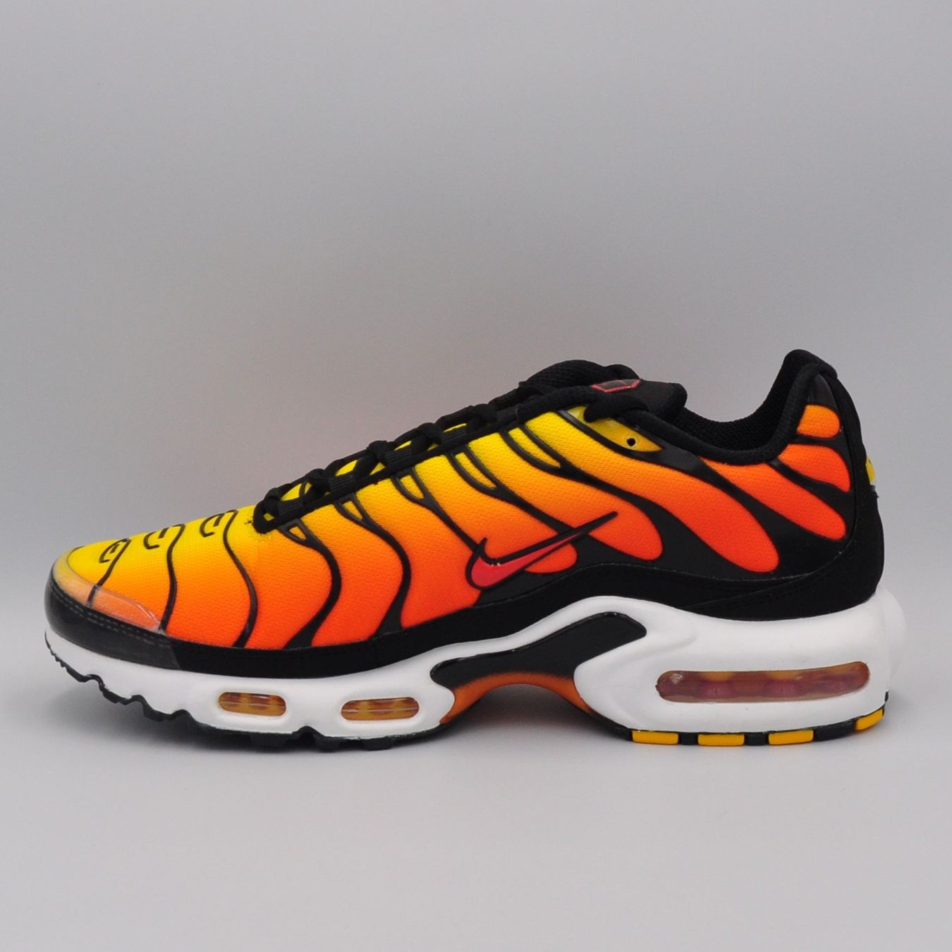 Nike Herrenschuhe: Nike Air Max Plus TN Tiger 42 – Neu und originalverpackt aus Bern von SneakerheavenLT 2
