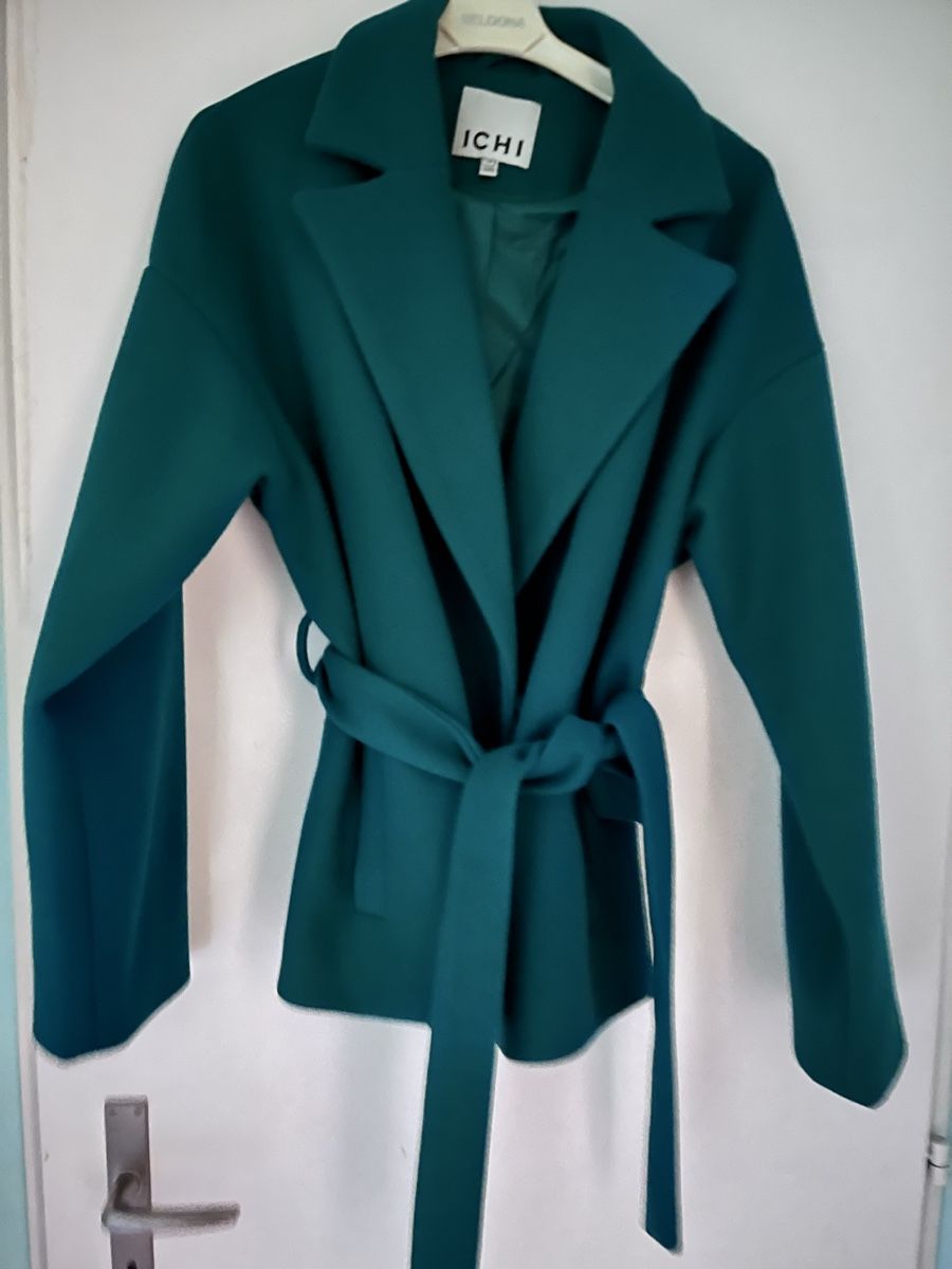 Cappotti: Manteau NEUF vert T 40  – Nuovo e nell'imballaggio originale da Genève venduto da ct_fqr8