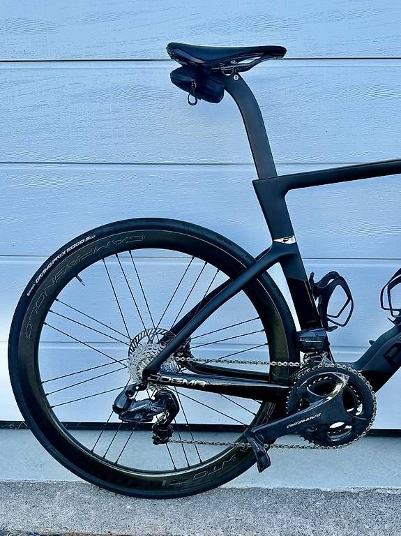 Pinarello Vélos: Pinarello Dogma F – D'occasion à Chabrey par vid0ndessence 3