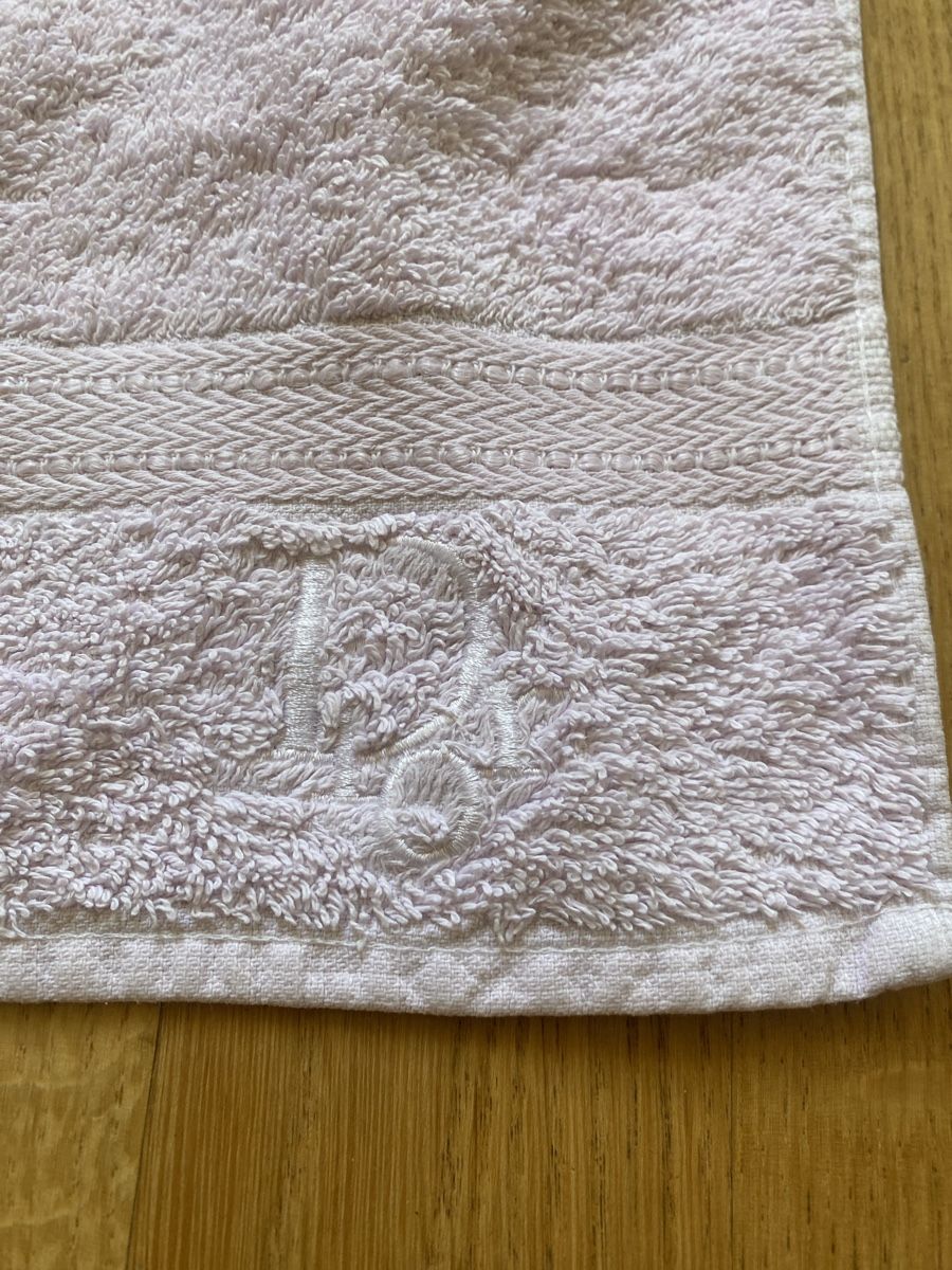Dior Teli da bagno: Handtuch Christian Dior Linge de Maison – Usato da Zürich venduto da Lauraflor 1