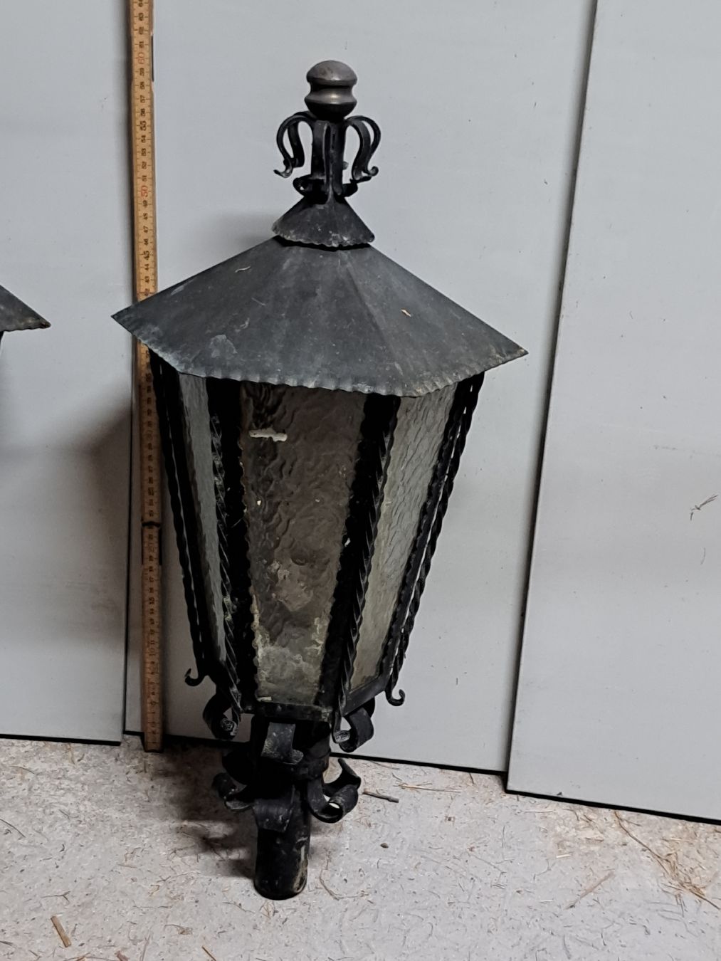 Lampen: geschmiedete Lampe E 27 – Gebraucht aus Wettingen von ML03