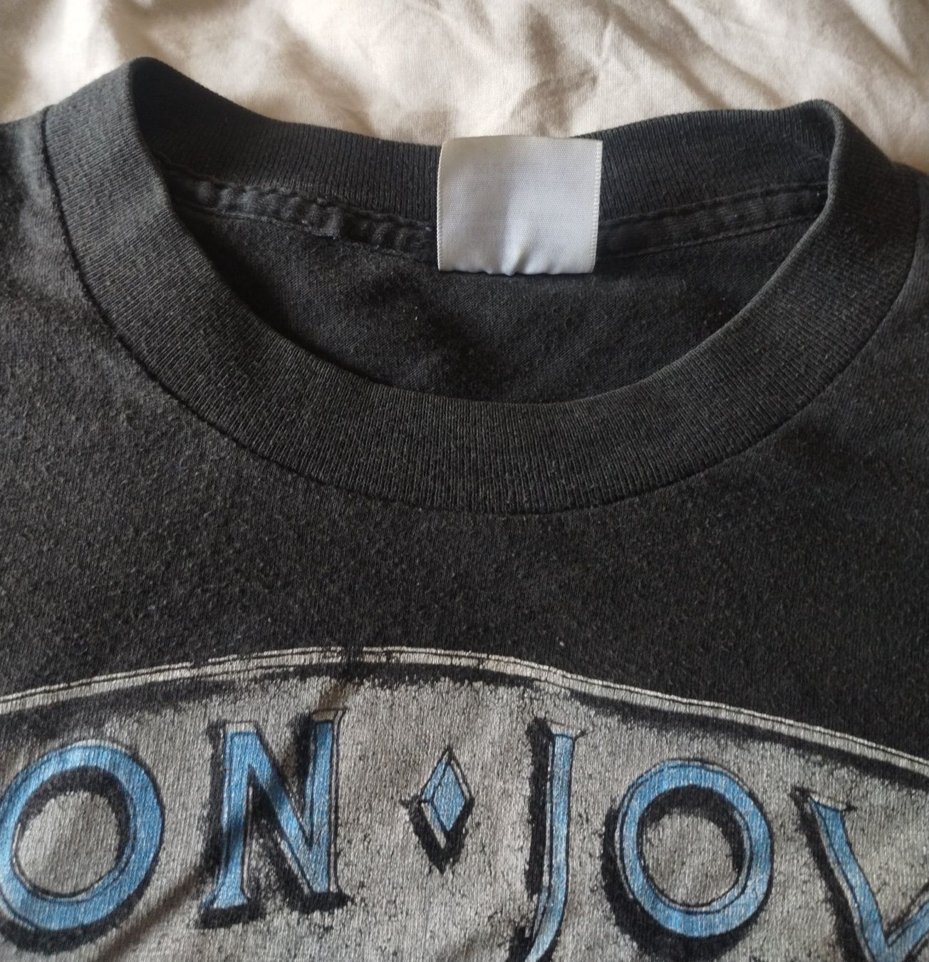 T-shirt: Bon Jovi "Forever" original 1989 – Usato da Lausanne venduto da Martinucci 3