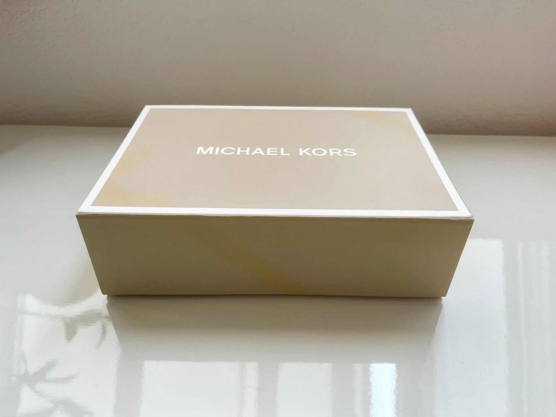 Michael Kors Altro in  Abbigliamento & Accessori: Michael Kors cardholder – Usato da Zürich venduto da HBe 3