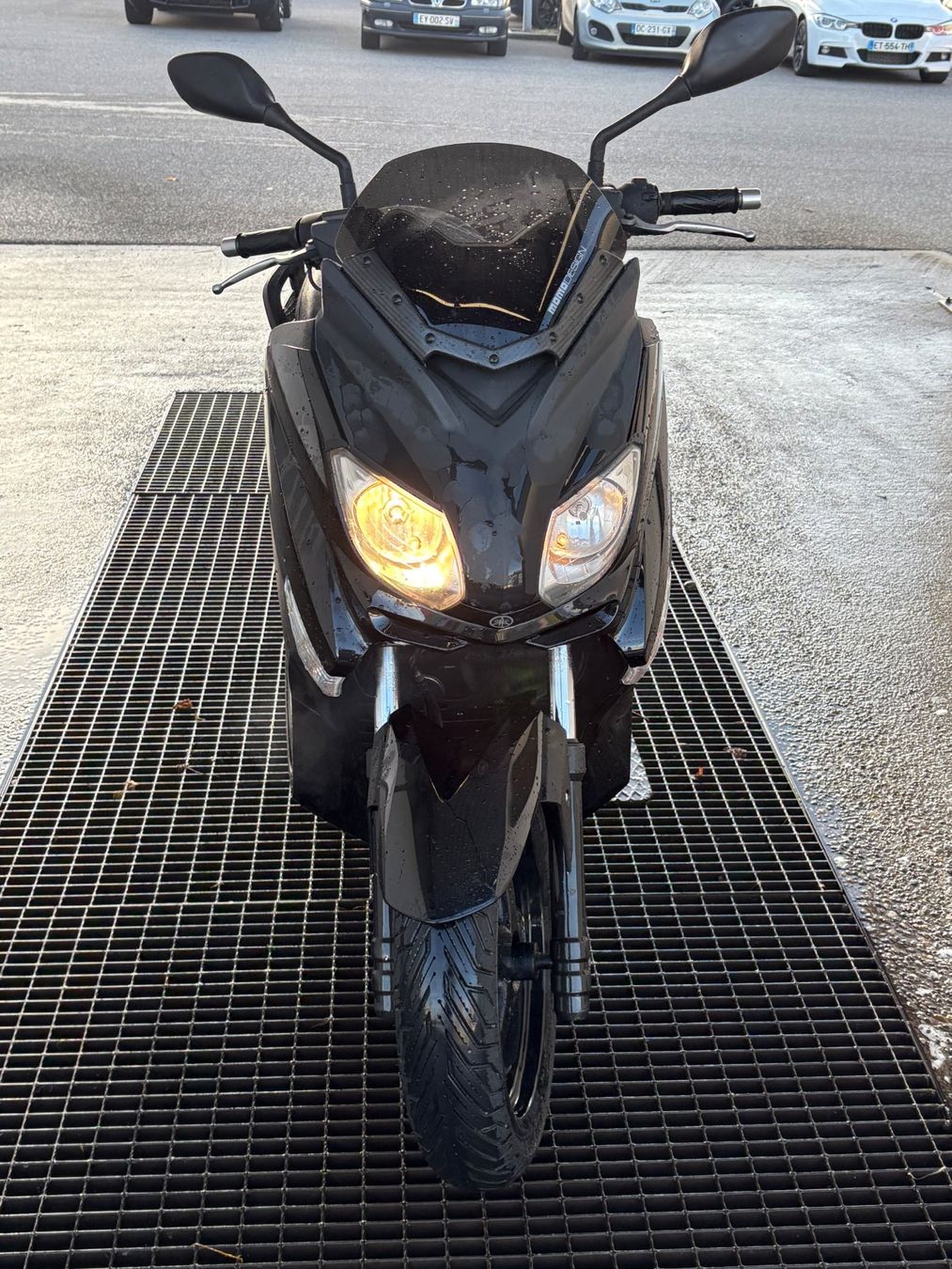 Yamaha Scooters: Yamaha X-MAX 250 cm3, Full Black ! – Gebraucht aus Delémont von tra_8zld