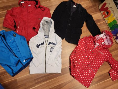 1 Jacke nach Wahl Gr. 98 K45