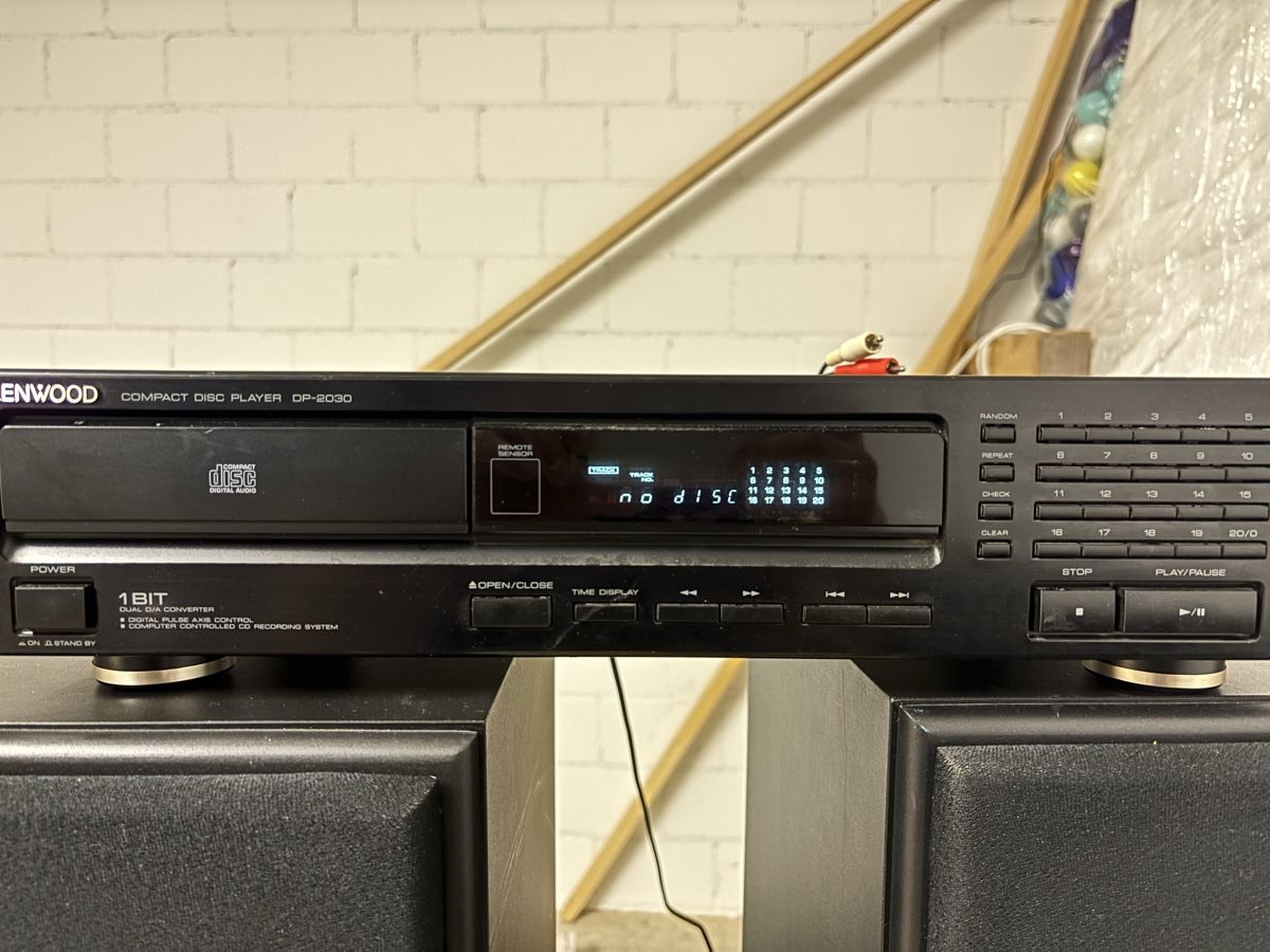 Sistemi audio & multimediali: Kenwood DP-2030 CD-Player – Usato da Wolfhalden venduto da kristijan92