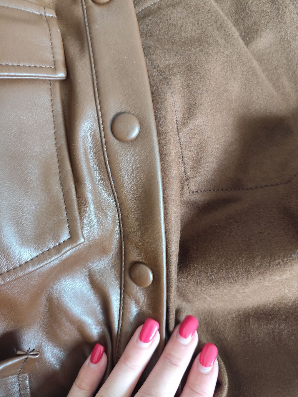Giacche: Brown Faux Leather Jacket Size 44 – Usato da Mägenwil venduto da VintageGirly 9