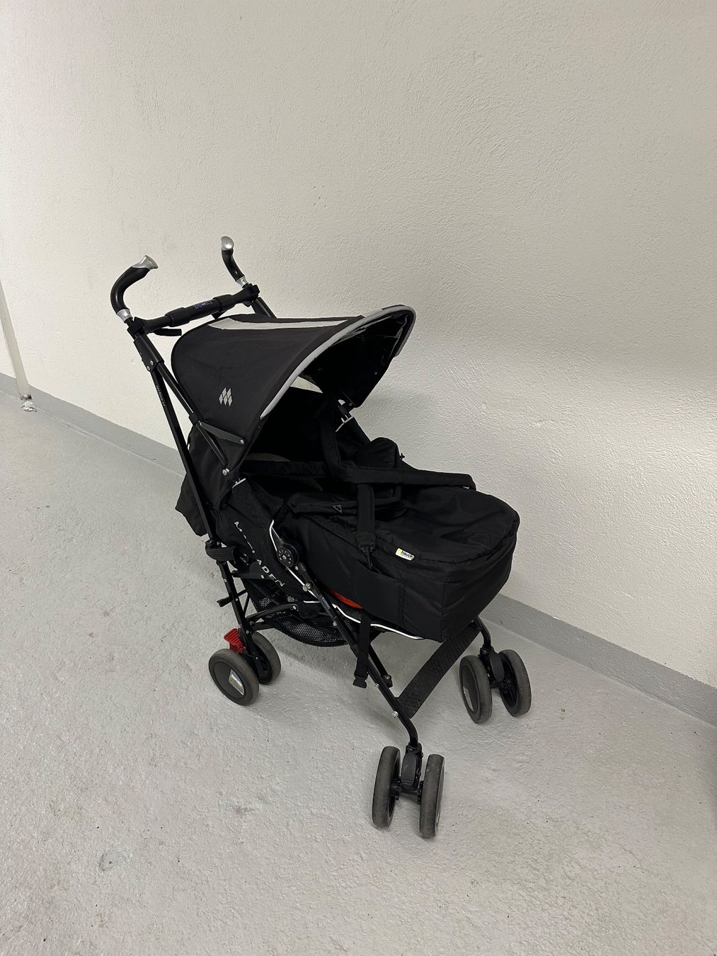 Mclaren Poussette: Maclaren Techno XT Buggy mit Babywanne – D'occasion à Uster par staernli4 8