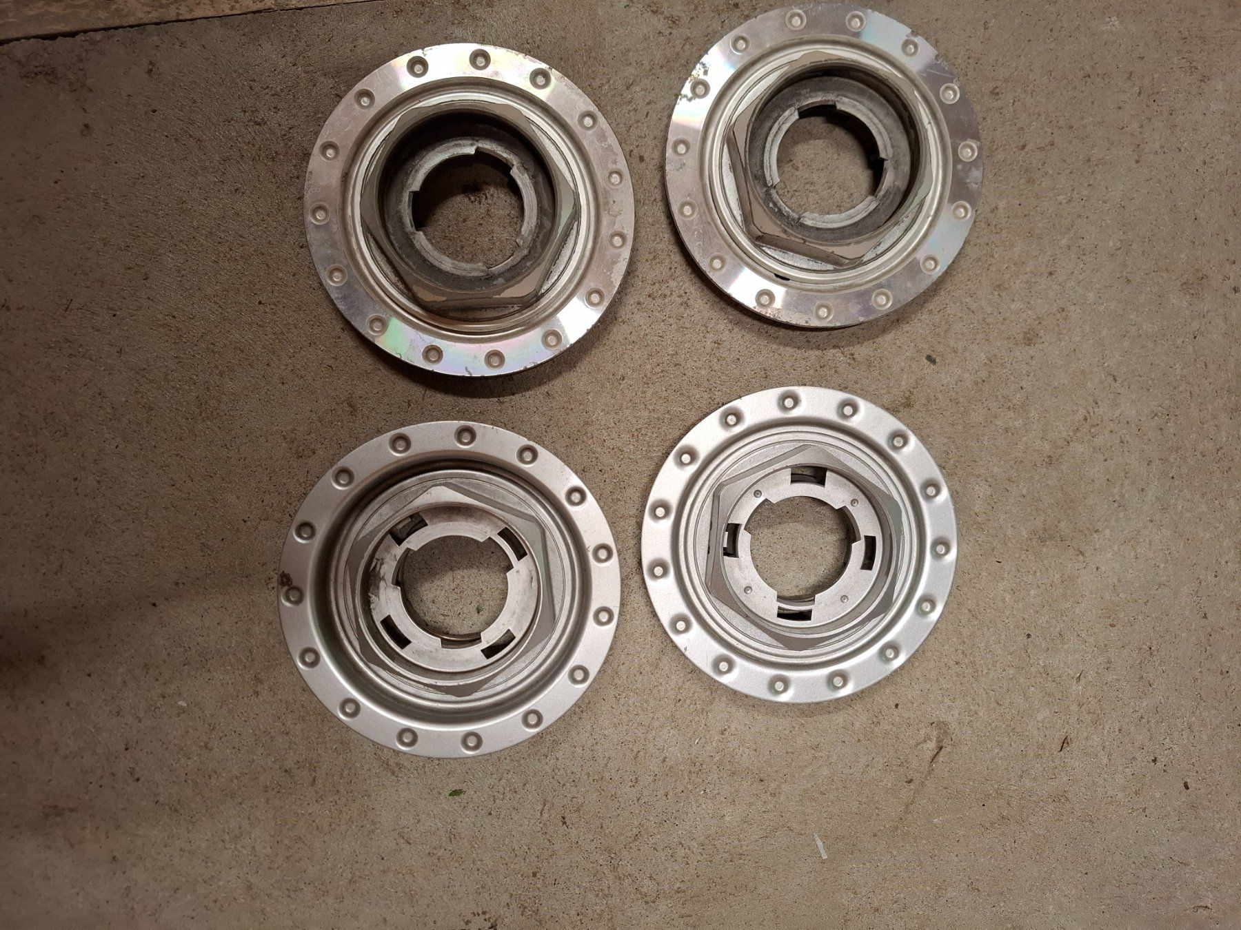 Bbs Jantes: Deckel zu BBS Alufelgen – D'occasion à Uttigen par fourstrokeforce