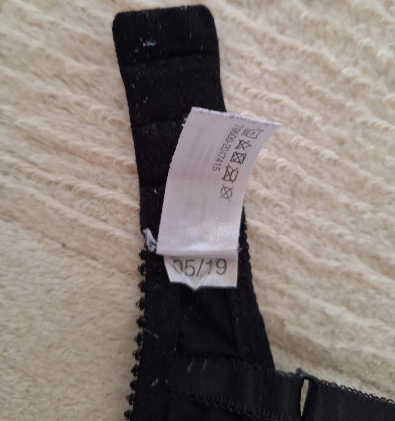 Altra biancheria intima: BH Schwarz – Nuovo (secondo la descrizione) da Aesch BL venduto da sar_j59l 2