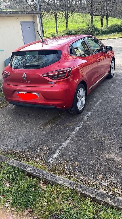 Renault Autos: Clio 5 – D'occasion à Fenil-sur-Corsier par bil_2szl 1
