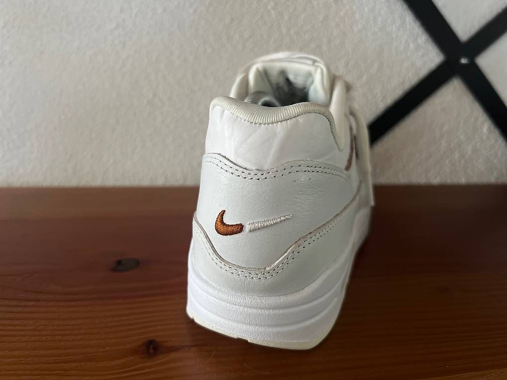 Scarpe da uomo: Nike Air Max 1 Rub Away White Brown – Usato da Dagmersellen venduto da tabula_rasa 1