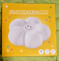 Flower LED Lamp, 4 Colors, Auto-Off, Incl. Batteries