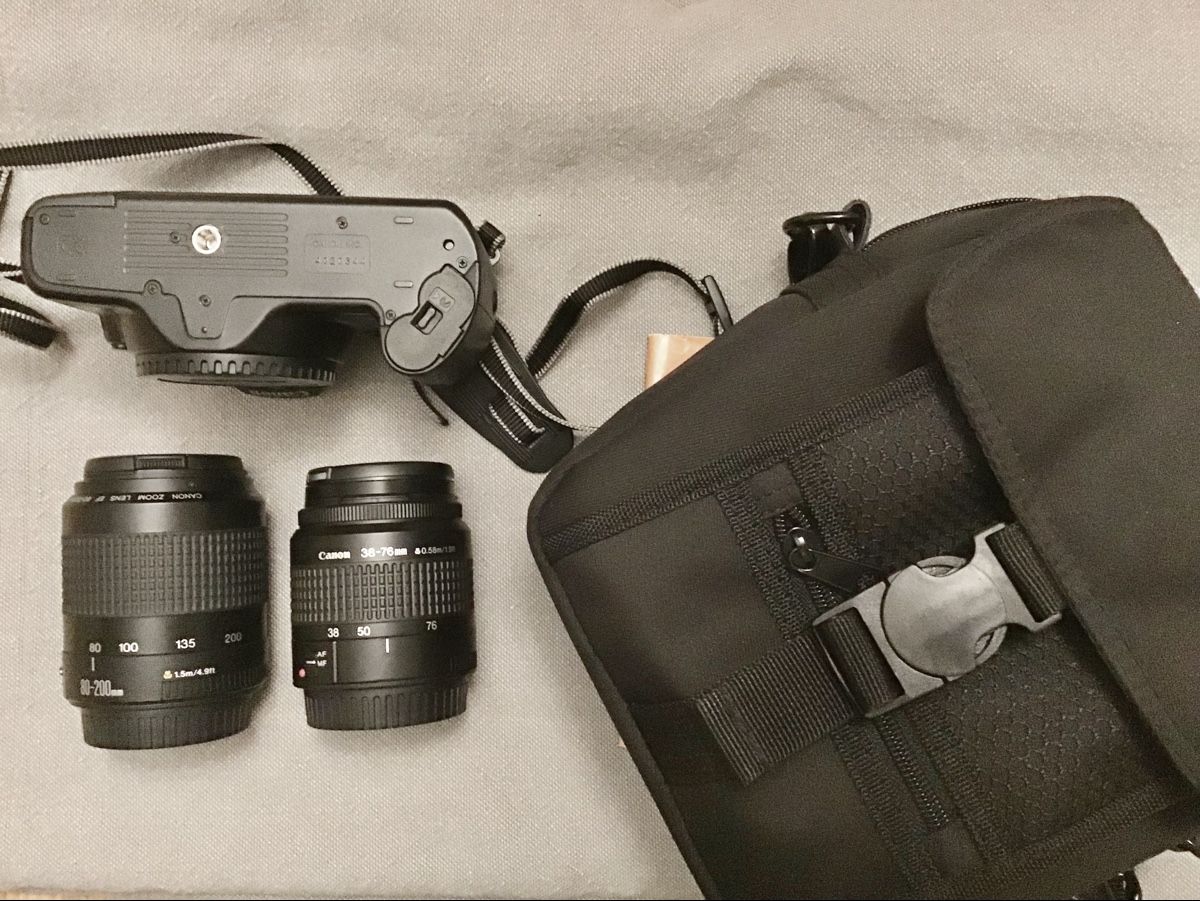 Canon Fotocamera: Canon EOS 3000 Spiegelreflexkamera mit 2 Objektiven! – Usato da Winterthur venduto da Ricci2012 5