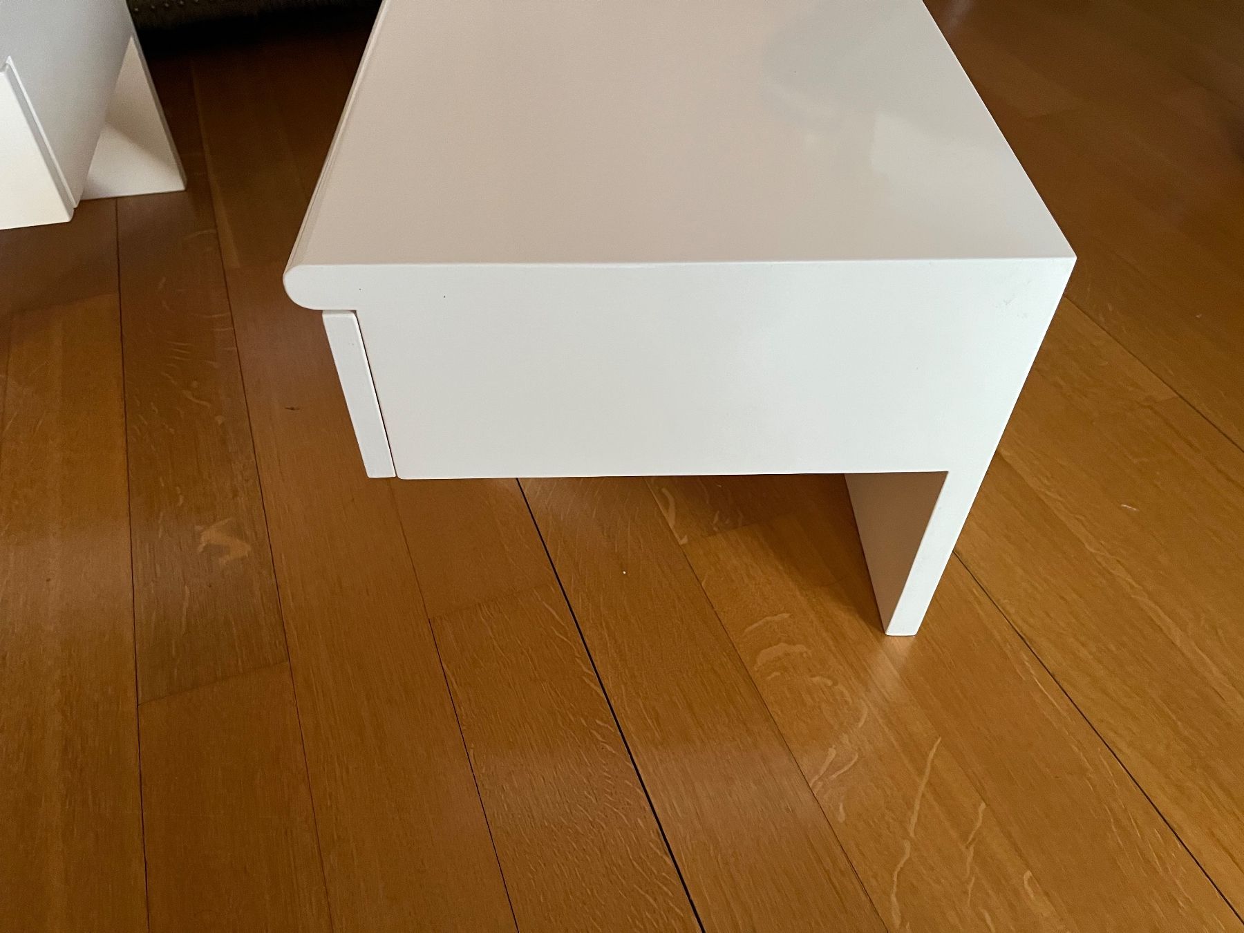 Tables de nuit: 2 Nachttischli original aus den 70er – D'occasion à Huttwil par mof_8dpq 2