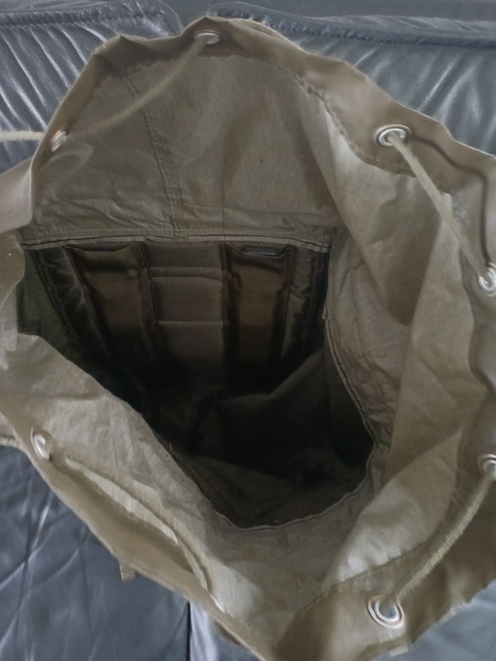 Schweizer Armee Zaini: Original Schweizer Armee Rucksack, 90 – Usato da Ebersecken venduto da Napf08 2