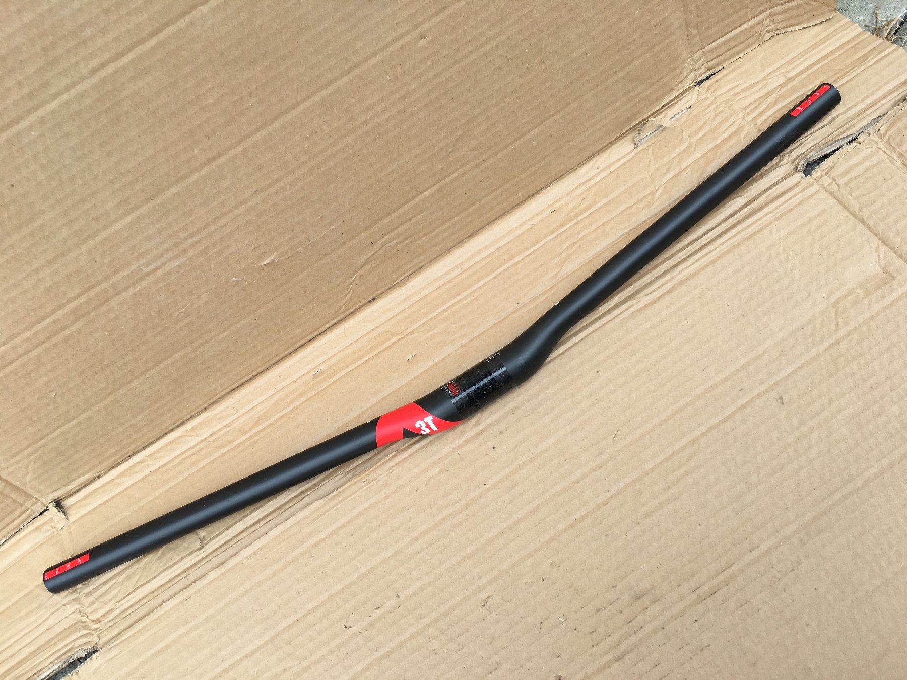 Pièces détachées: 3T MTB Carbonlenker – Neuf (Voir description) à Diemerswil par Raskolnik
