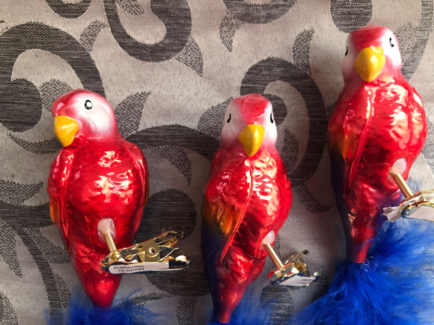 Tutte le decorazioni: 3x Papagei  rot blau Vogel Christbaumschmuck – Nuovo e nell'imballaggio originale da Alpnach Dorf venduto da marvo 3