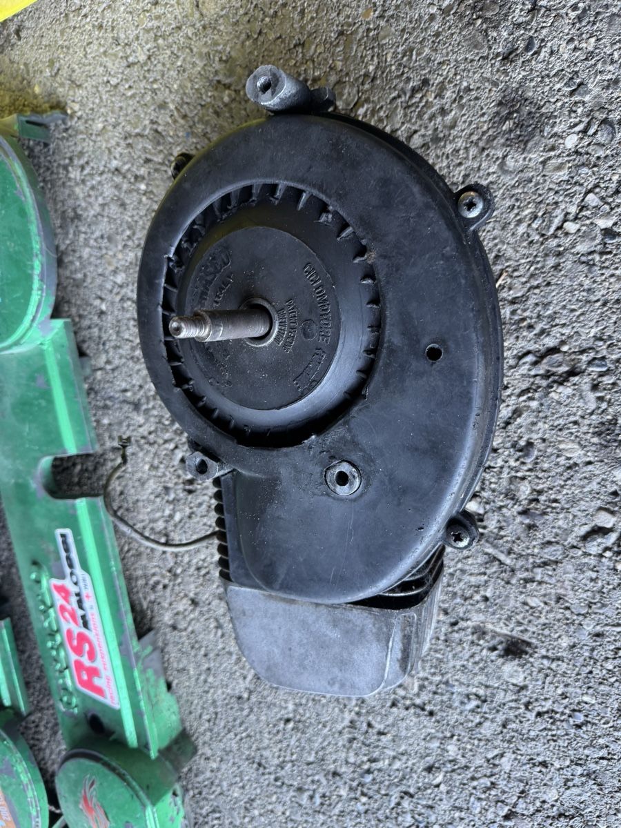 Piaggio Ciclomotori: Piaggio Bravo sans identité + pièces – Difettoso da St-Légier-Chiésaz venduto da spe_ndg5 3