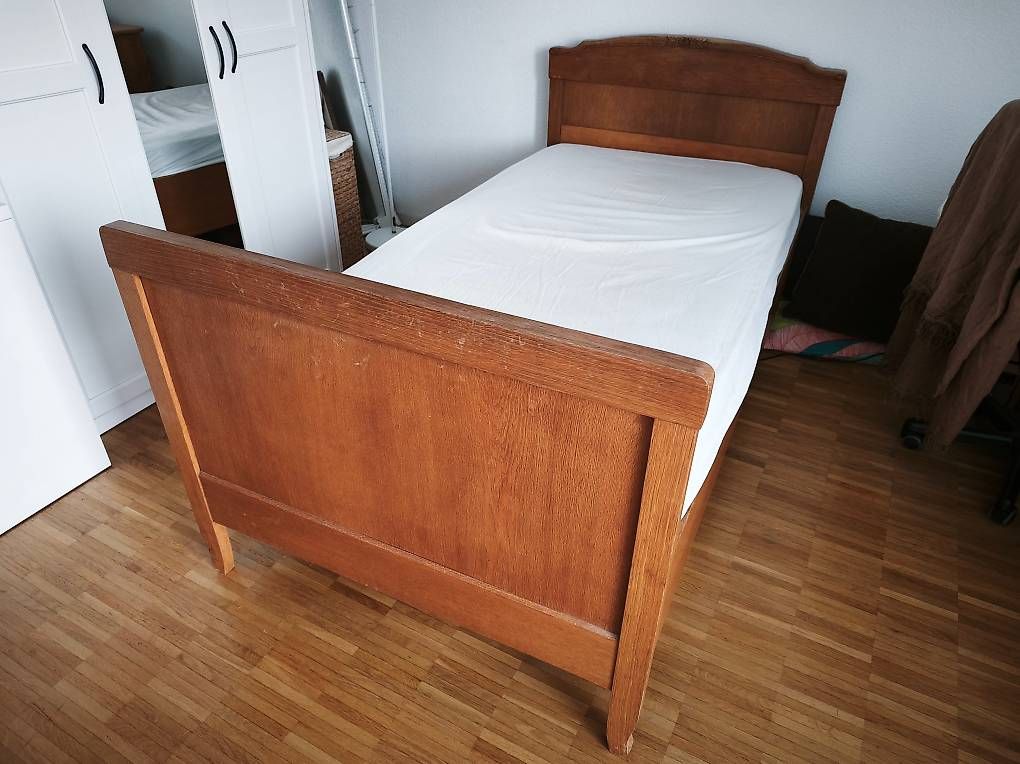 Letti: Bett Holz – Usato da Dietikon venduto da Annika_Sa 1