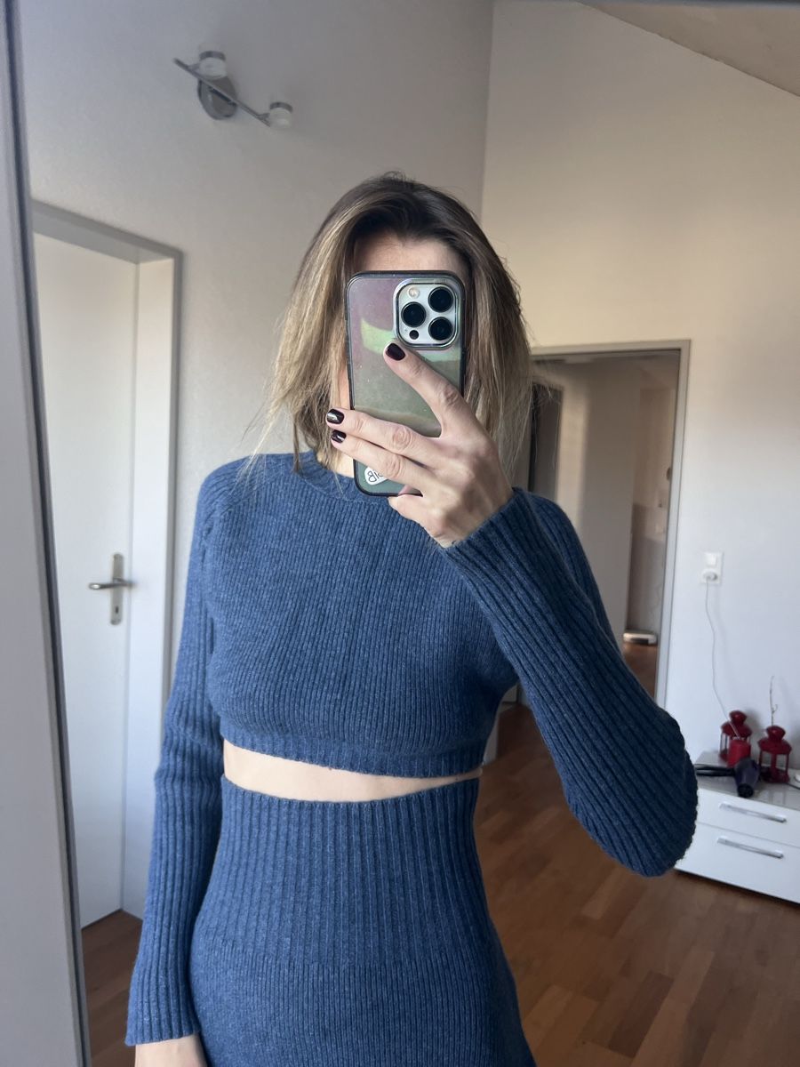 Completi & Tailleur: KNITEL Wool Blend Ribbed Knit Set – Usato da Goldau venduto da Kseniya123 1