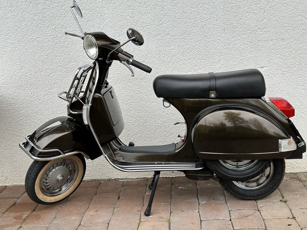 Corpo Luminoso Rosso Per Fanale Posteriore Vespa PX 125-150-200 E Arcobaleno 1984 - Ricambio Plastica