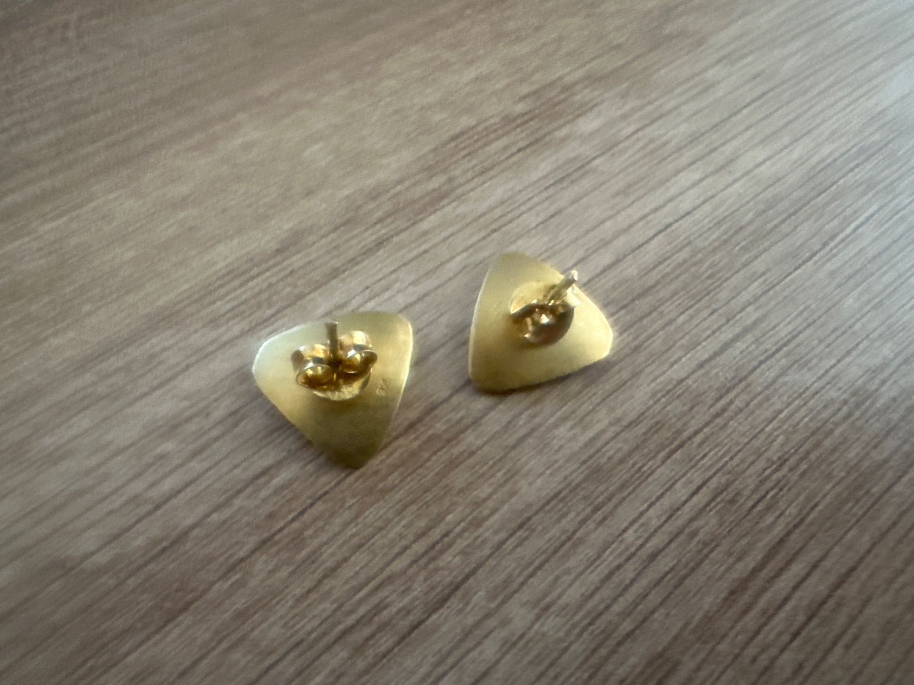 Sonstiger Schmuck: Gold Triangle Earrings Size Medium Used Condition – Gebraucht aus Zofingen von mar_k98t 3