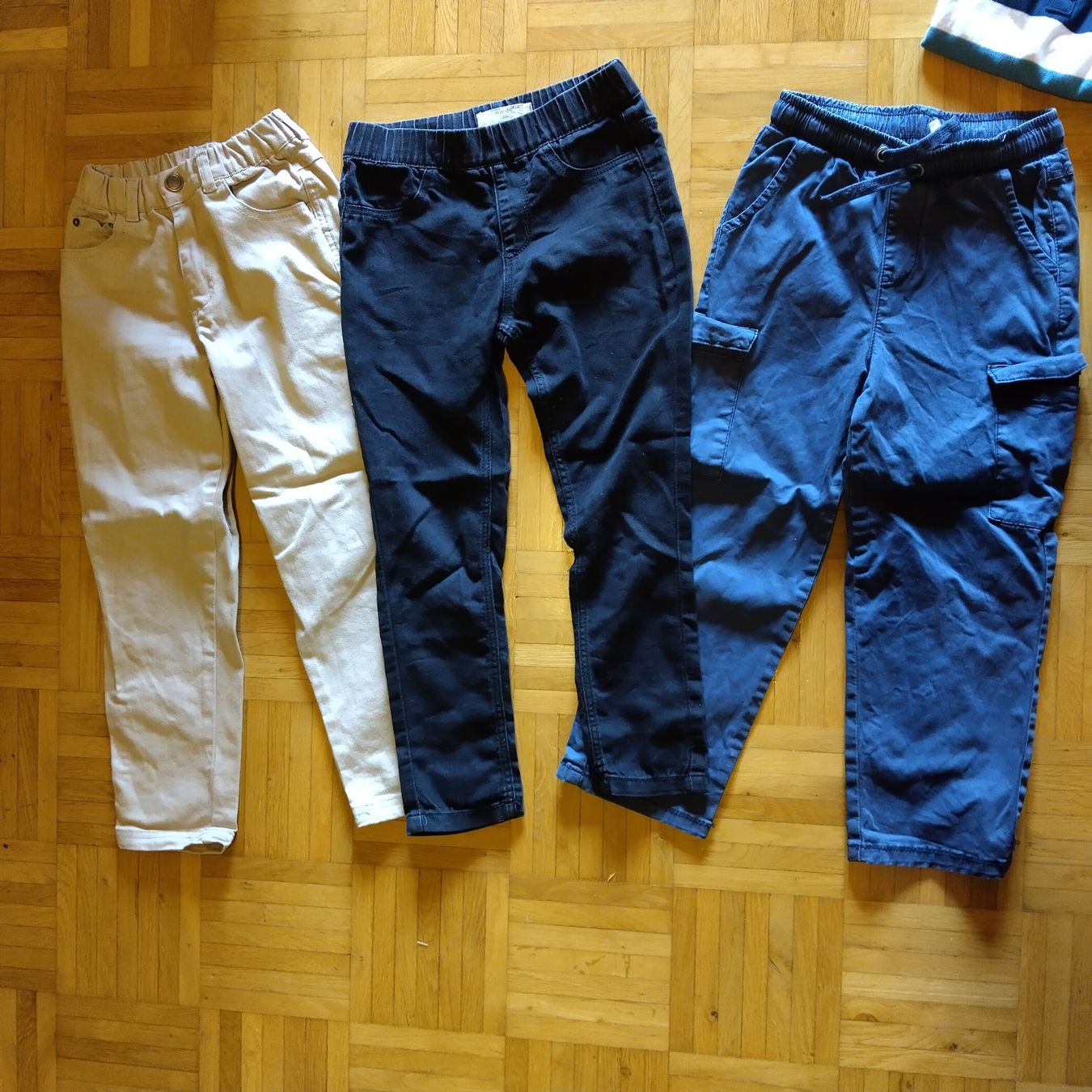 Lotti & Set di vestiti: Kinder Kleiderpaket, Grösse 122, 16 Teile – Usato da Oberdorf NW venduto da niederj 2