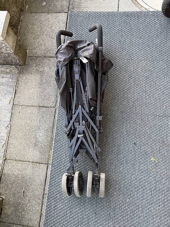 Accessori per carrozzine: Chicco London Buggy Kinderbuggy Kinderwagen  – Usato da St. Gallen venduto da chr_83 3