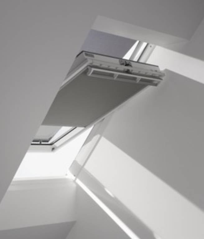 Markisen: Velux Verdunklungsrollo und Makisette – Gebraucht aus Hindelbank von Andy21073