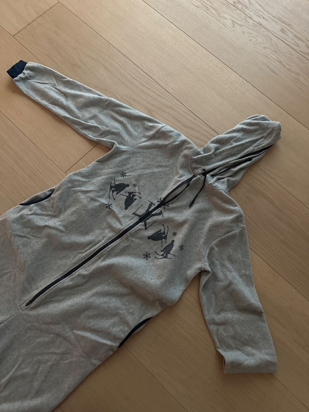 C&A Tute: Coole Pyjama-Strampler Onesie – Usato da Pfäffikon ZH venduto da bingo74 1