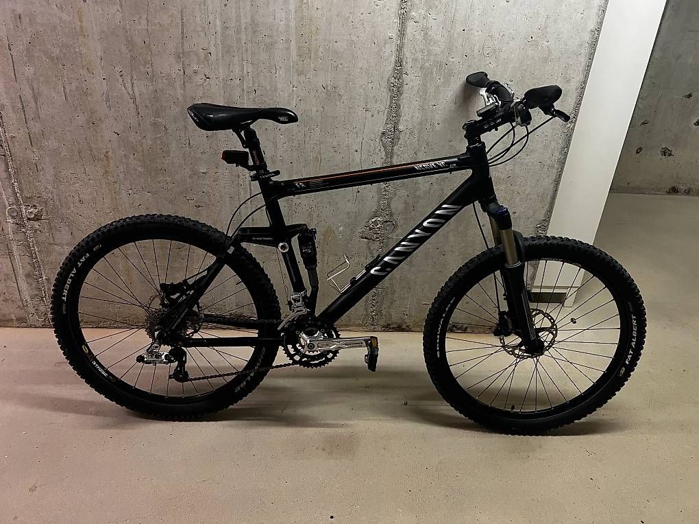 Canyon Biciclette: MTB Canyon Nerve XC F8 - Gr.L – Usato da Volketswil venduto da FrankSeiler