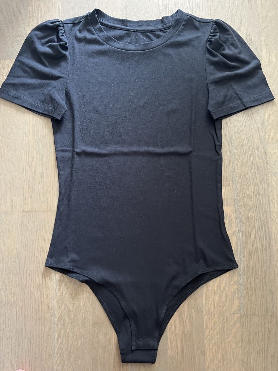 Only T-shirt: Body Only – Usato da Kriens venduto da Luzernerin_K