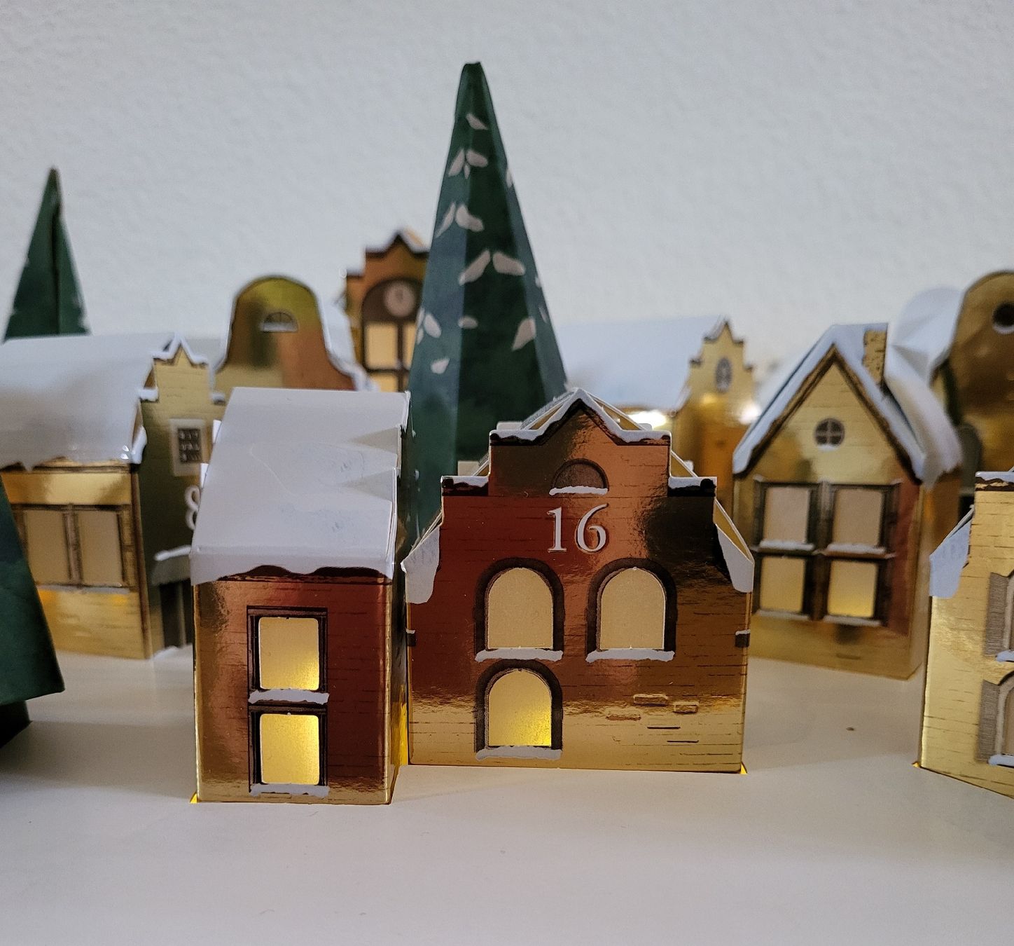 Kalender: Adventskalender 24 Fenstern – Gebraucht aus Winterthur von Baer49 1