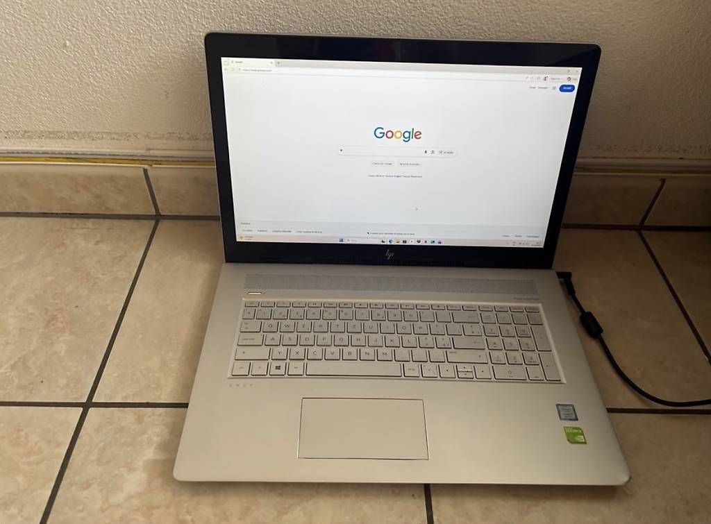 Hewlett Packard Portables: Notebook HP Envy i7 17.3" – D'occasion à Malvaglia par M323 1