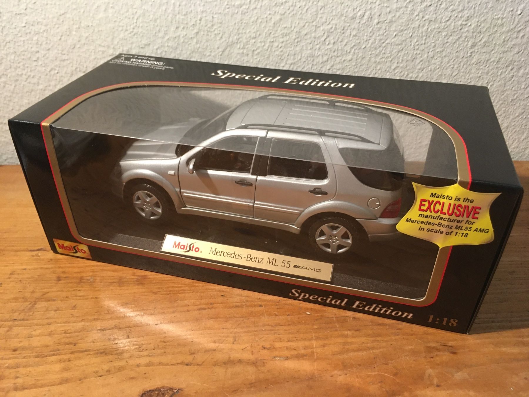 Maisto 1/18 - Mercedes ML 55 AMG - Gris Métallisé - Modèle Réduit Neuf En Boîte