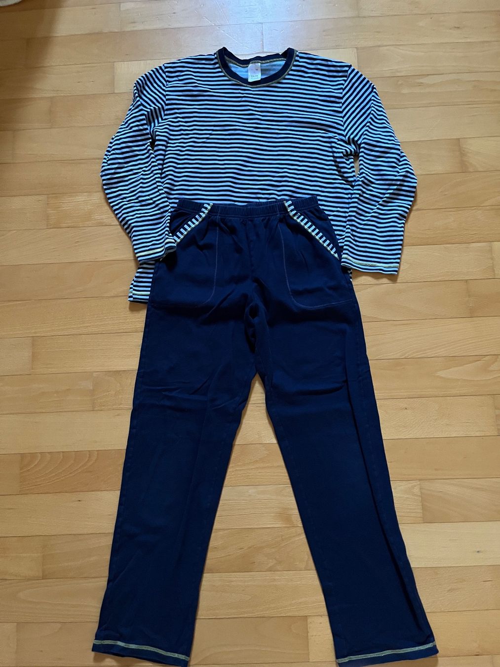 Calida Pigiama & Simili: Calida Pyjama – Usato da Wettingen venduto da Volltreffer10
